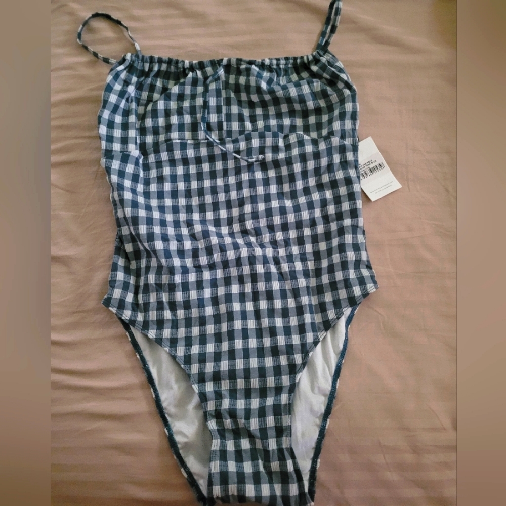 One piece swimsuit